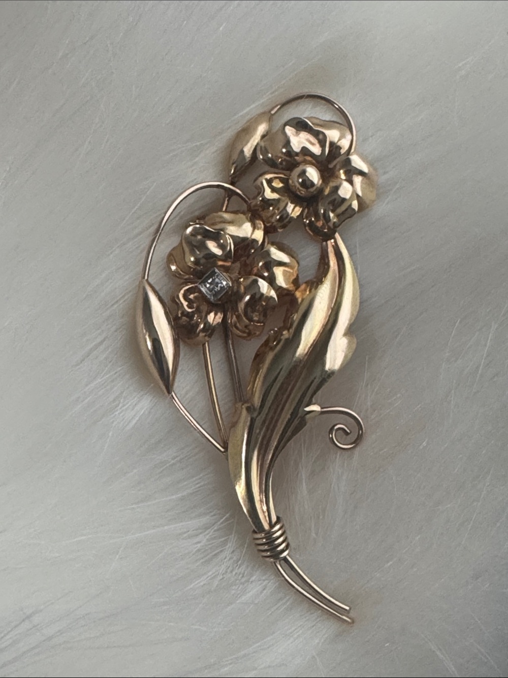 Antique Regel Signed 10k Gold
Floral Brooch with Diamond Accent 8.9grams